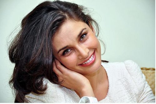 Lisa Ray to make Bollywood comeback with 'Ishq Forever'