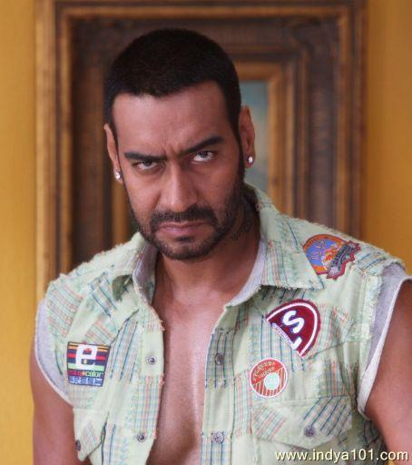 Ajay Devgan Photo - (454x512) : Ajay Devgan Photo - (454x512) :