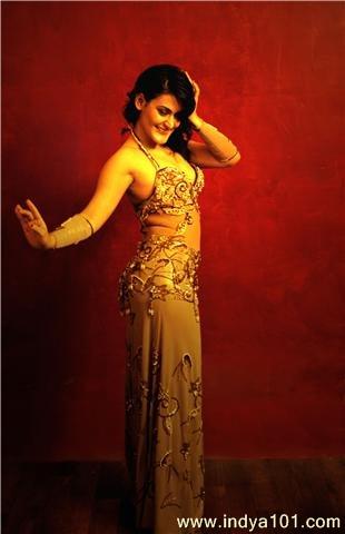 http://www.indya101.com/gallery/Dancers/Meher_Malik/2012/1/18/Meher_Malikjpg_2_umare_Indya101(dot)com.jpg