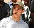 Aamir Khan celebrates his birthday with fans