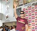 Vivek Oberoi promotes ‘Kismet Love Paisa Dilli’ at Reliance Mart