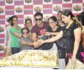 Vivek Oberoi promotes ‘Kismet Love Paisa Dilli’ at Reliance Mart