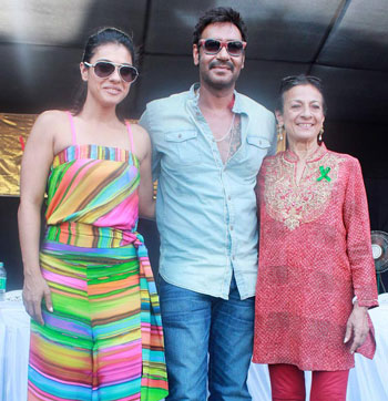Ajay Devgn, Kajol and Tanuja spotted at Lonavala fun fair