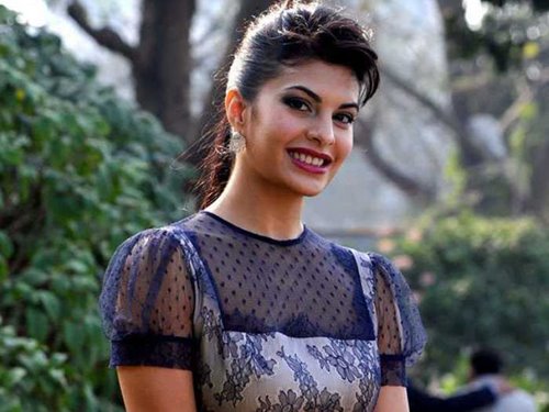  Bollywood Pin-up Jacqueline Fernandez to Sizzle at Premier Badminton League Opening Ceremony