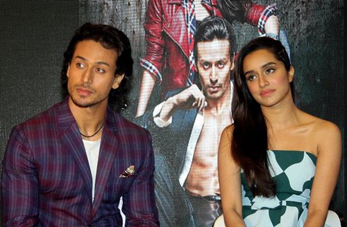 Tiger Shroff And Shraddha Kapoor A Hot Item in 'Baaghi'