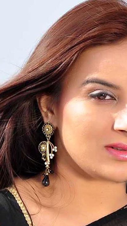 Pooja Gandhi wallpaper - (1024x768) : Pooja Gandhi wallpaper - (1024x768) :