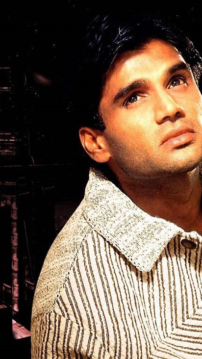 Suniel Shetty wallpaper - (1024x768) : Suniel Shetty wallpaper - (1024x768) :