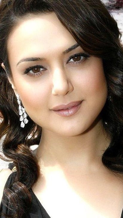 Preity Zinta (1024x768) - Actresses - Wallpaper download at 