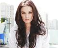 Evelyn Sharma