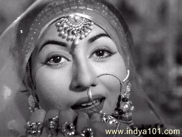 Meena Kumari Photo - (359x270) : Indya101.com