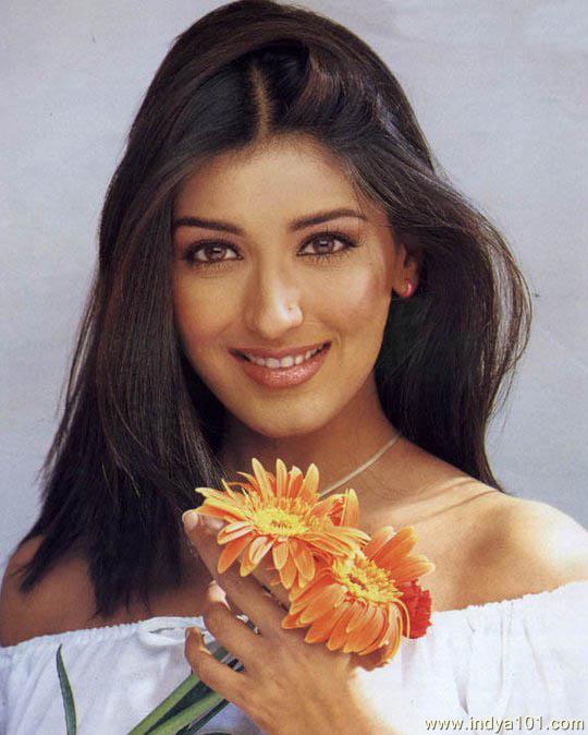 Sonali Bendre Photo - (540x674) : Indya101.com