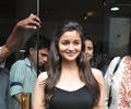 Alia Bhatt At The Inauguration of Painting Exhibition SPLASSH