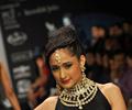 Angela Johnson walked the ramp for Gehna Jewellers of IIJW 2011