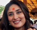 Heroine music launch at SiddhiVinayak temple Halkat Kareena prays