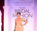 Jacqueline Fernandez Walked The Ramp At AVIBFW 2013