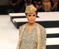 Malaika Arora Khan Walks the Ramp for Vikram Phadnis at BPFT 2012