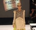 Malaika Arora Khan Walks the Ramp for Vikram Phadnis at BPFT 2012