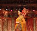 Mugdha Godse Walked The Ramp At Vikram Phadnis Bridal Collection Showcase