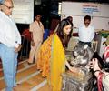 Pregnant Aishwarya Rai prays at Siddhivinayak Temple