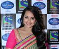 Promotion Of Lootera On The Sets Of Indian Idol Junior