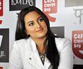 Ranveer And Sonakshi Promote Lootera At Cafe Coffee Day