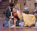 SRK And Deepika Promotes Chennai Express In Comedy Nights