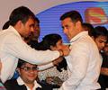 Salman Khan At IBN7 Super Idols Award Ceremony