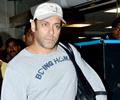 Salman Khan Clicked At Mumbai Airport