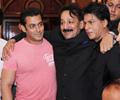 Shahrukh And Salman Hugged Each Other At Baba Siddiqui Iftar Party