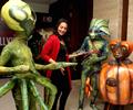 Sonakshi Sinha promotes ''Joker'' with aliens