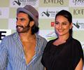 Sonakshi and Ranveer At Lootera Movie Promotion
