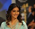 Sonam Kapoor inaugurated India International Jewelry Week 2011