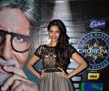 Sonam Kapoor promote Mausam on the sets of KBC 5