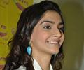 Sonam Kapoor promotes her film ‘Mausam’ at Radio Mirch