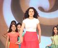 Tisca Chopra walks the ramp for Sonali Mansingka at IKFW 2012