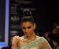 Top models Ramp Walk for IGI at IIJW 2011