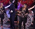 Vidya Balan On Sets Of DID Super Moms To Promote Ghanchakkar Movie