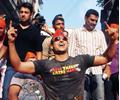 Vivek Oberoi having the time of his life at Ganpati visarjan