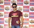 Vivek Oberoi promotes ‘Kismet Love Paisa Dilli’ at Reliance Mart