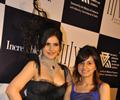 Zarine Khan Ramp Walk on IIJW 2011