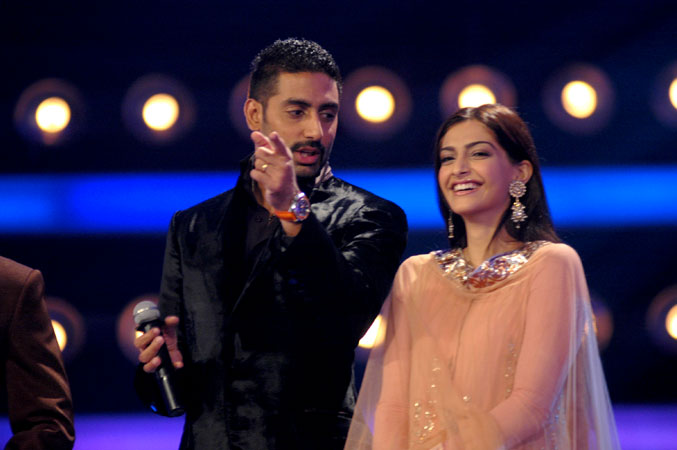 Abhishek Bachchan gives filmy tips for Sonam Kapoor