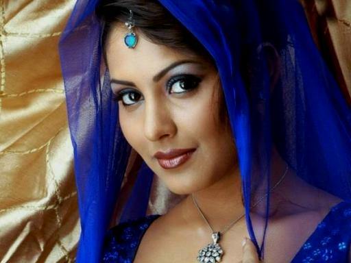 Madhu Shalini incurs Ram Gopal Varma’s wrath