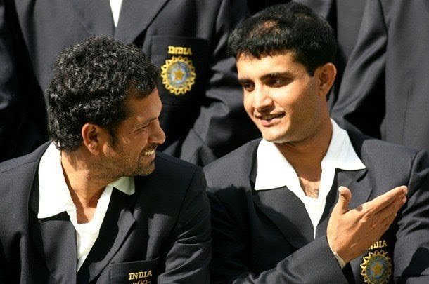 Cricketers, Bollywood stars salute Sachin Tendulkar