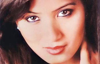 Bollywood actress Meenakshi Thapa's headless body found in Allahabad septic tank 