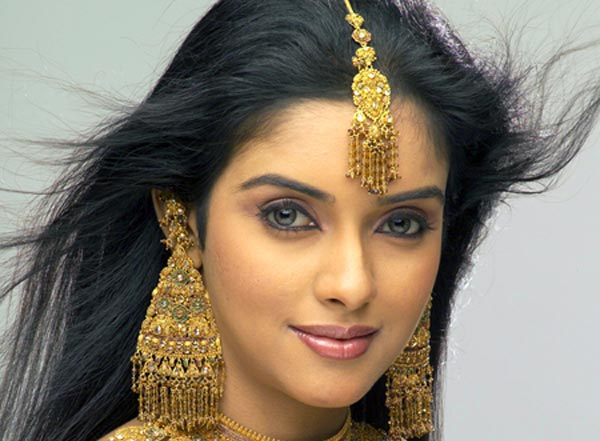 Asin Thottumkal welcomes New Year in Las Vegas